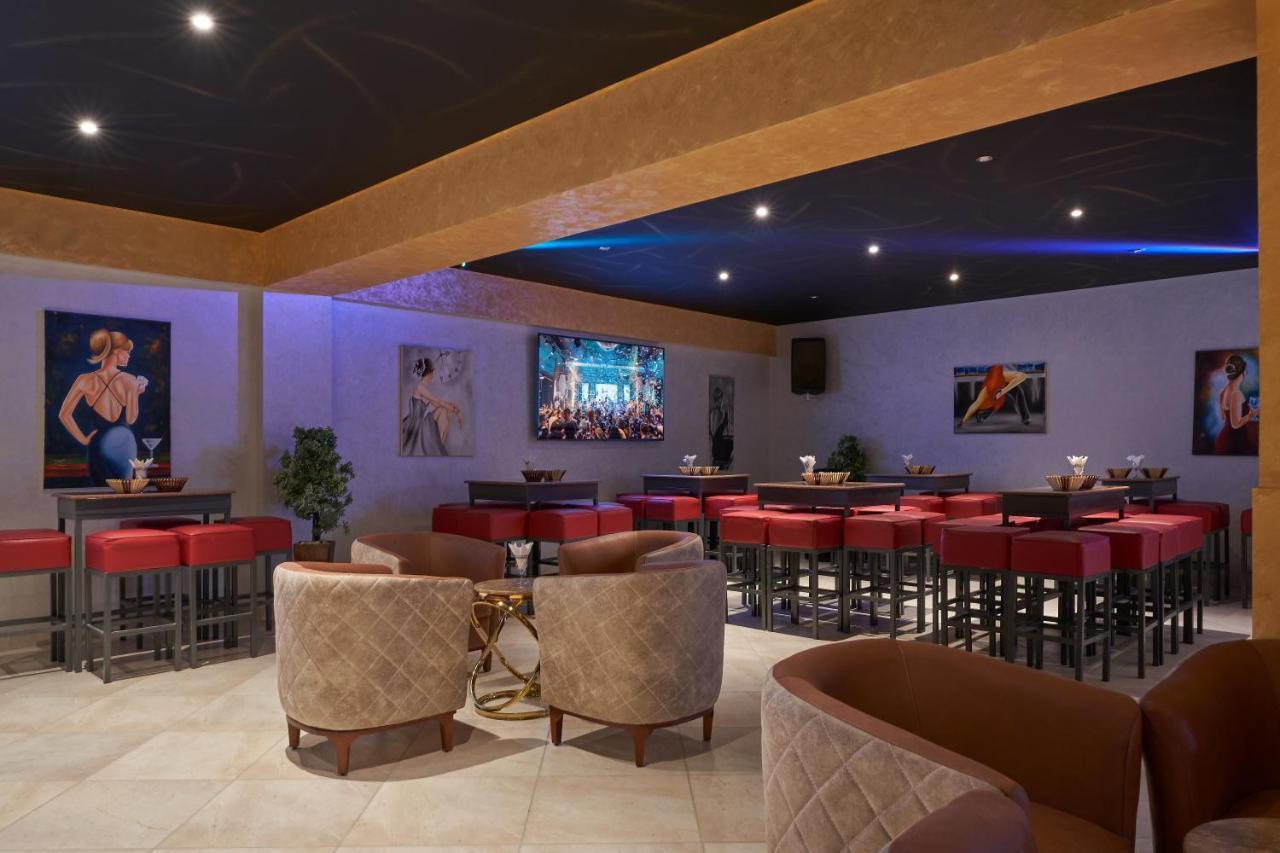 Three Corners Sea Beach Resort Coraya Bay Exterior photo