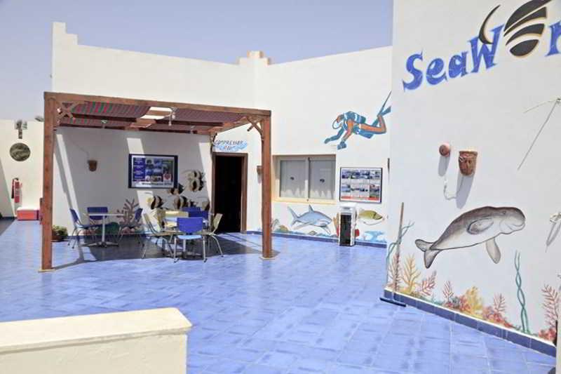 Three Corners Sea Beach Resort Coraya Bay Exterior photo
