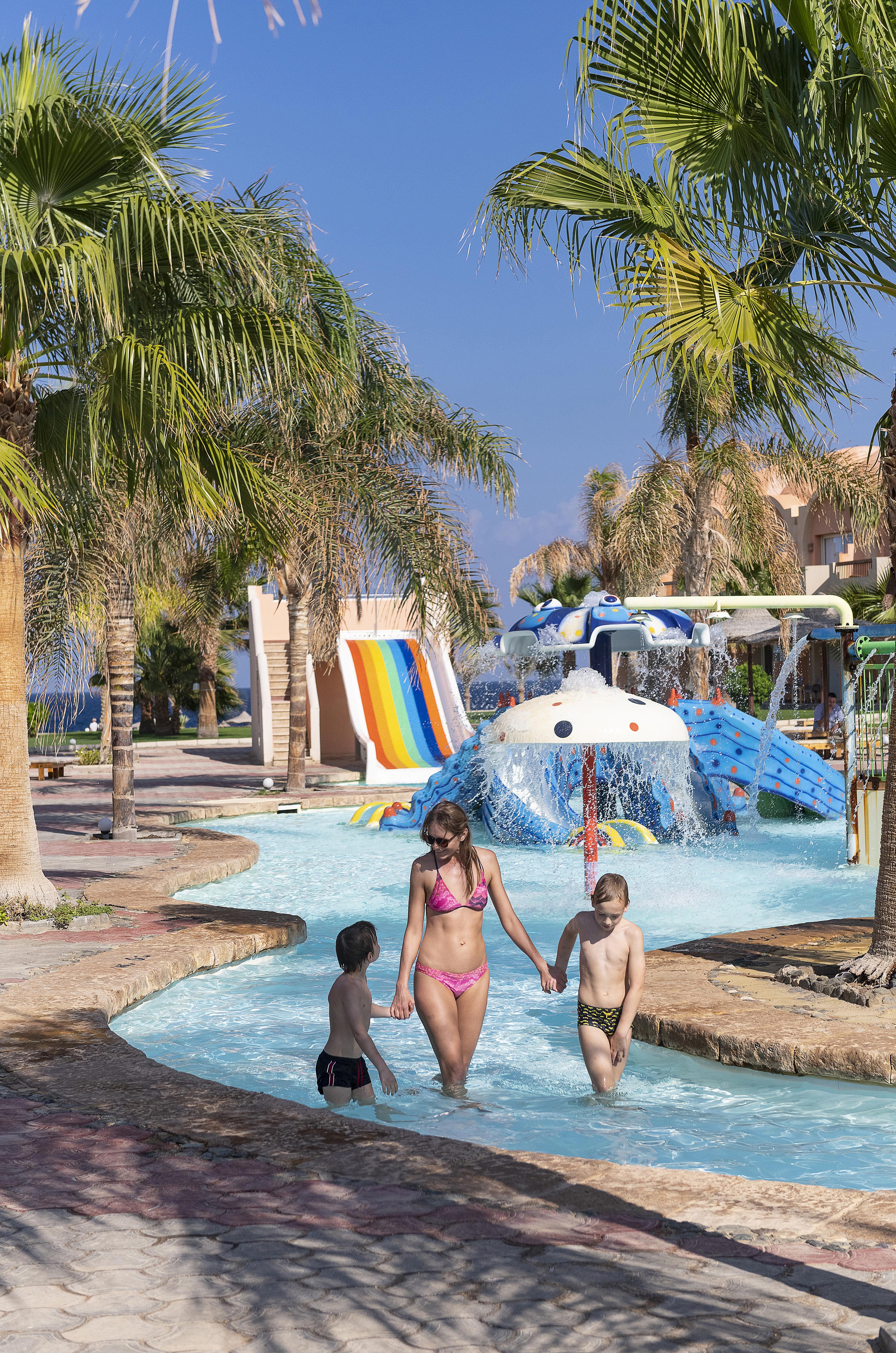 Three Corners Sea Beach Resort Coraya Bay Exterior photo